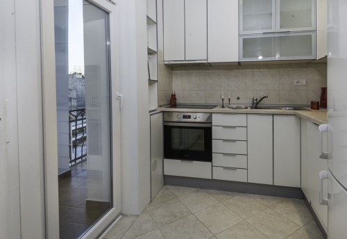 Apartmani Beograd | Stan na dan Beograd | Apartman A35 - Kuhinja i pogled na terasu