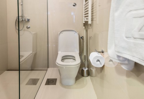 Beograd jednosobni apartmani na dan apartman A10 - kupatilo i tuš