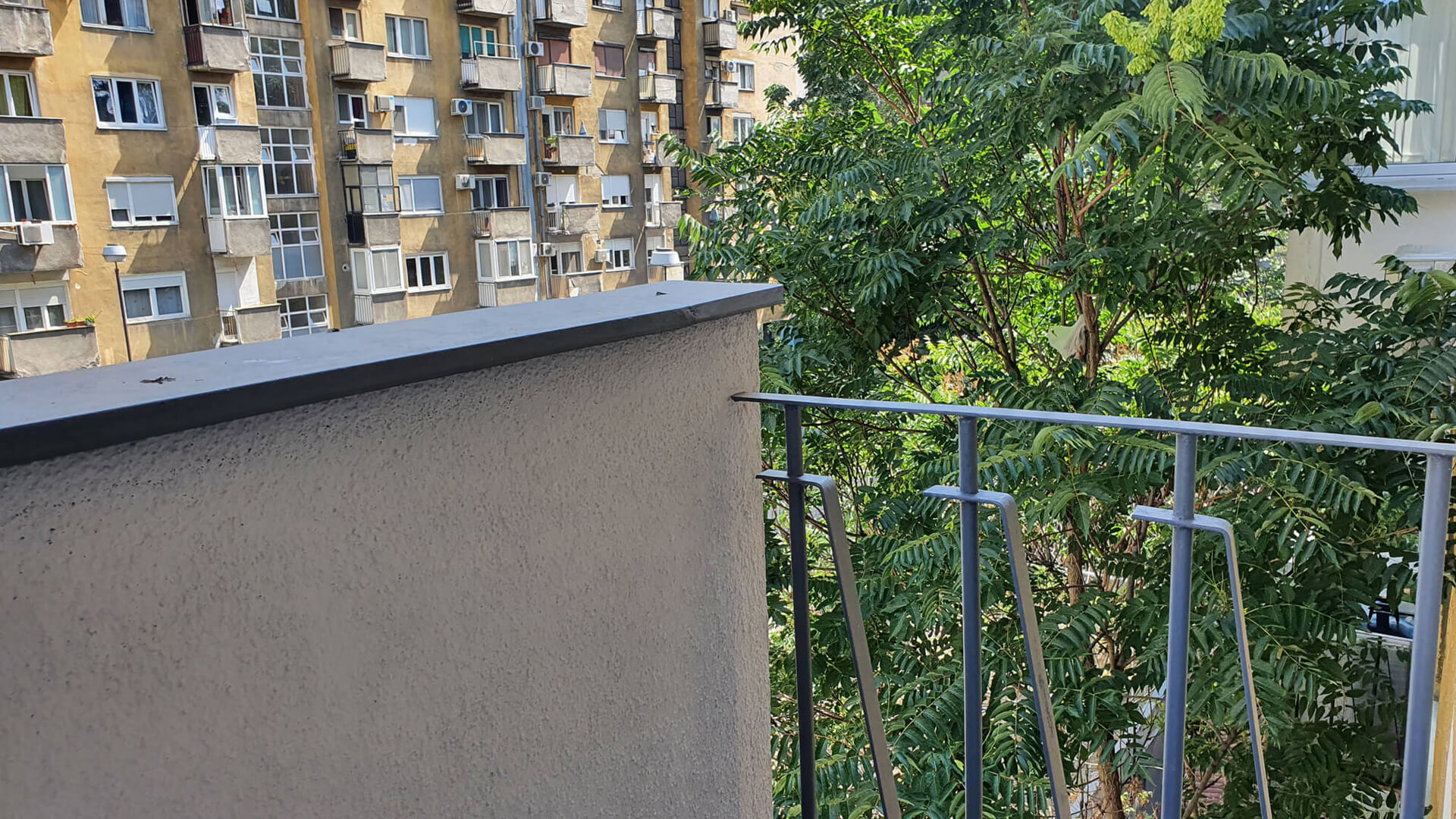 Apartmani Beograd | Jeftin smeštaj Beograd | Apartman A6 - Pogled iz stana